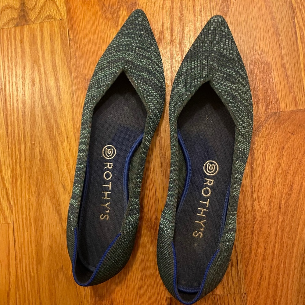 Rothy’s pointed flats